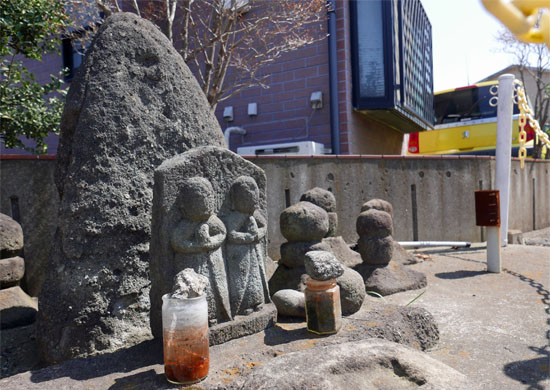 旧東海道の石仏